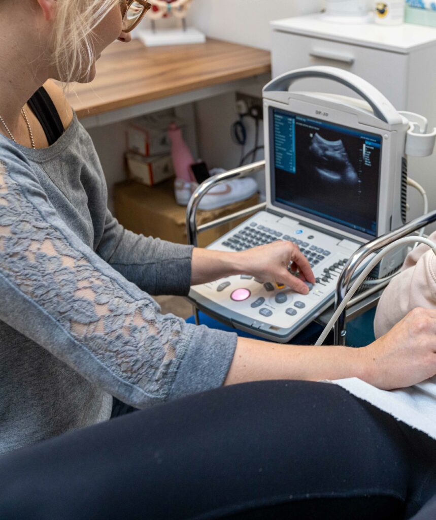 Pregnancy Physiotherapy 4 Physiotherapist using ultrasound to assess pelvic floor